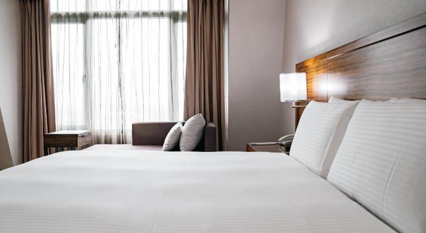 Image of Superior Seaview 7