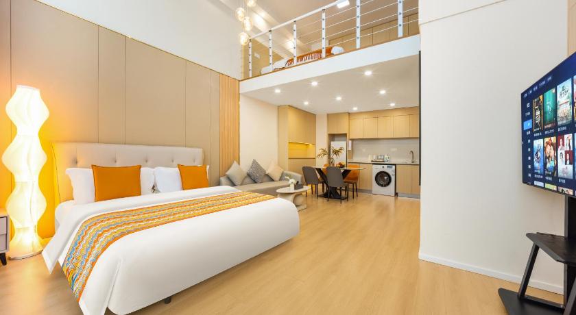 Chengdu The HEJINN House Design Lofts & Suites-Chunxi Road T,aikoo Li Branch Hotel view