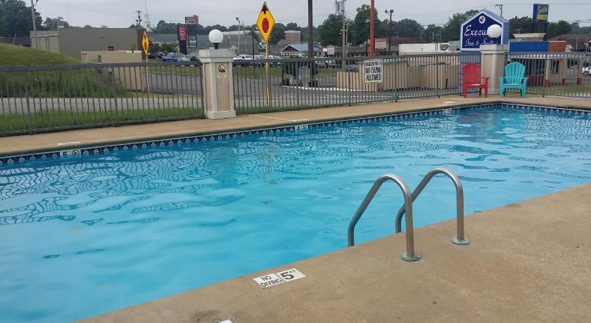 Executive Inn and Suites - Jackson photo