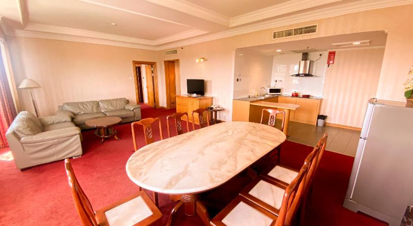 Parkview Hotel - image 6