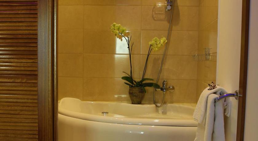 Sofouli Suites photo
