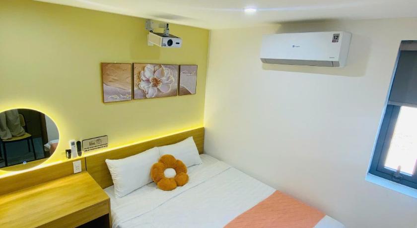 Image of One-Bedroom Apartment 5