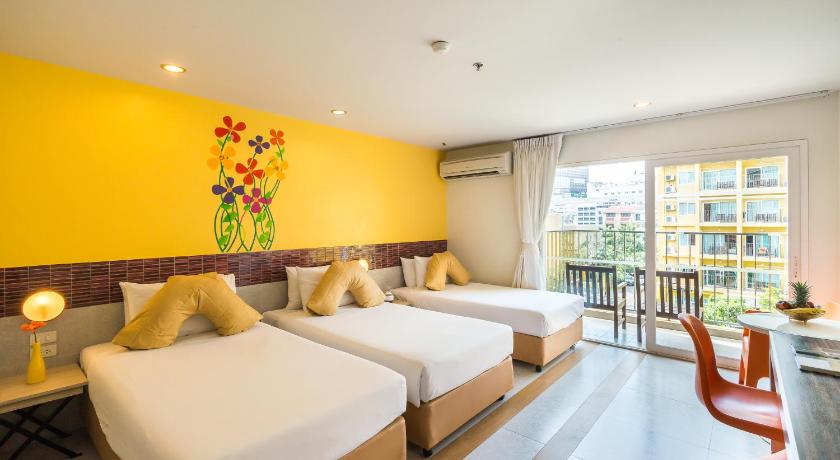 Image of Superior Triple Room 4