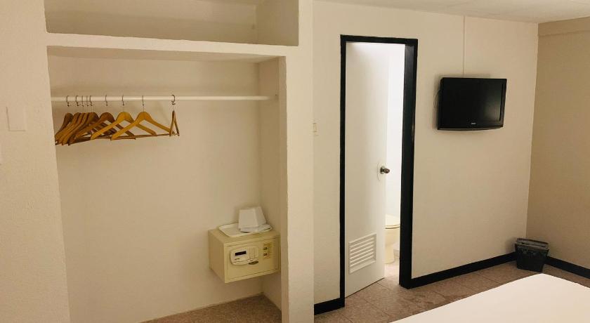 Фото: Одноместный номер эконом-класса (Economy Single Room) 2
