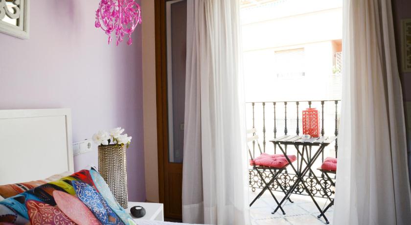 Image of Triple Room (2 Adults + 1 Child) 9