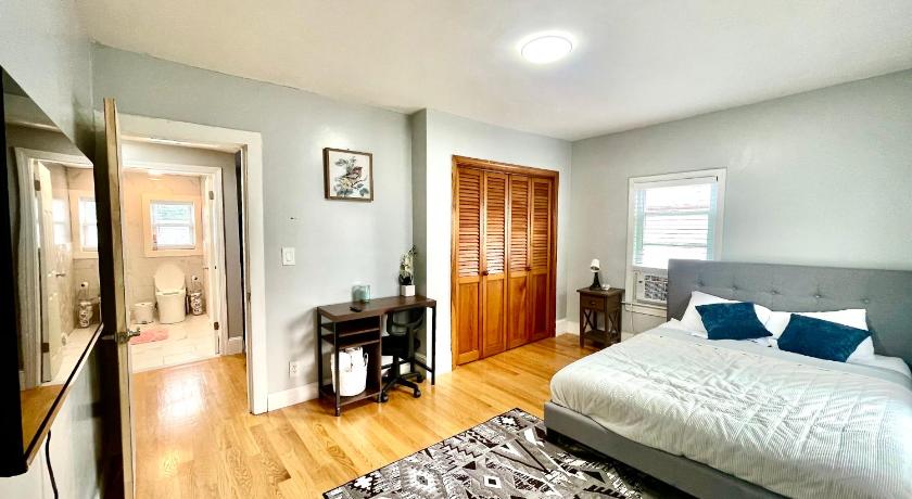 昆西 (MA) Cozy 3-Beds in 2-Bedrooms Apartment Near Quincy Adams 4星级 住宿 餐厅