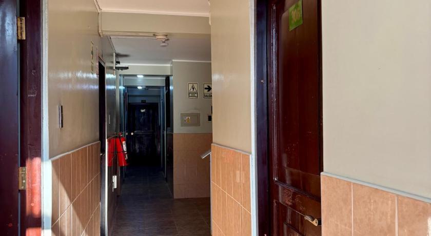 ルパ・ルパ Hostal Leon Tingo Maria ホテル レストラン