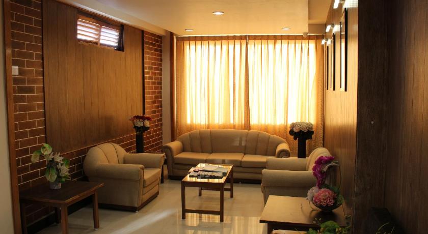 Hotel Orchid - image 2