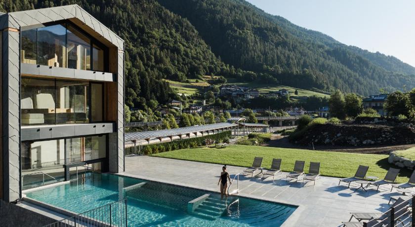 Monroc Hotel