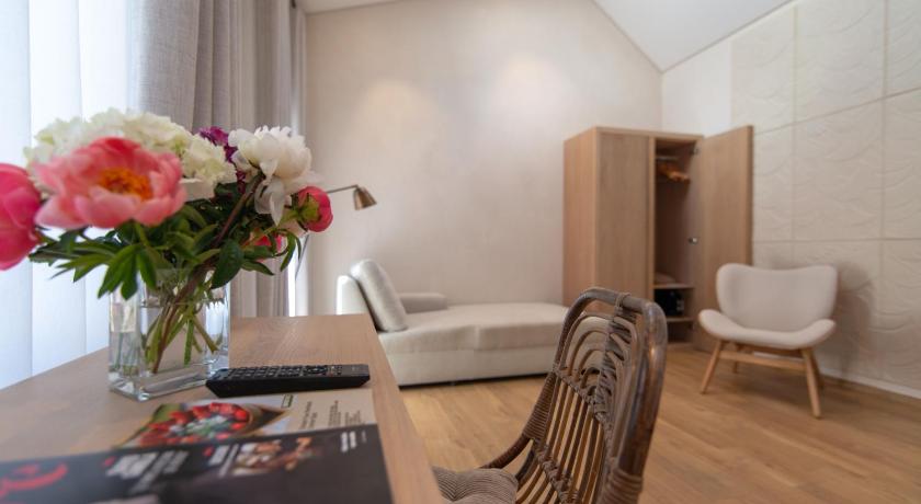 Image of Junior Suite 9