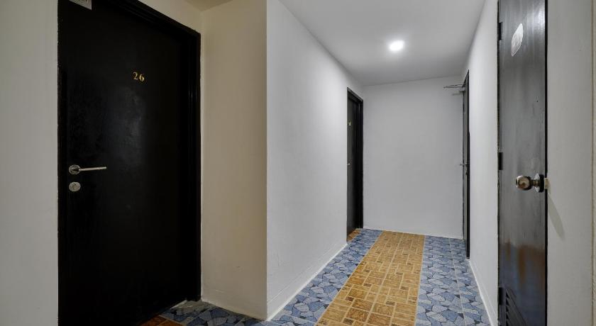 BOSS HOTEL - image 16