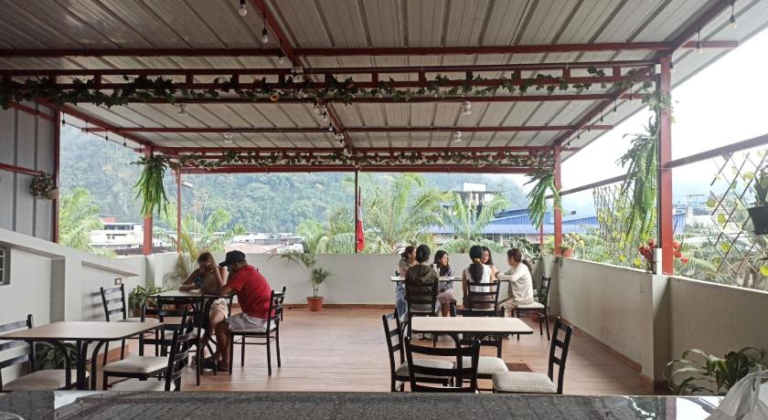 ルパ・ルパ Hostal Leon Tingo Maria ホテル レストラン