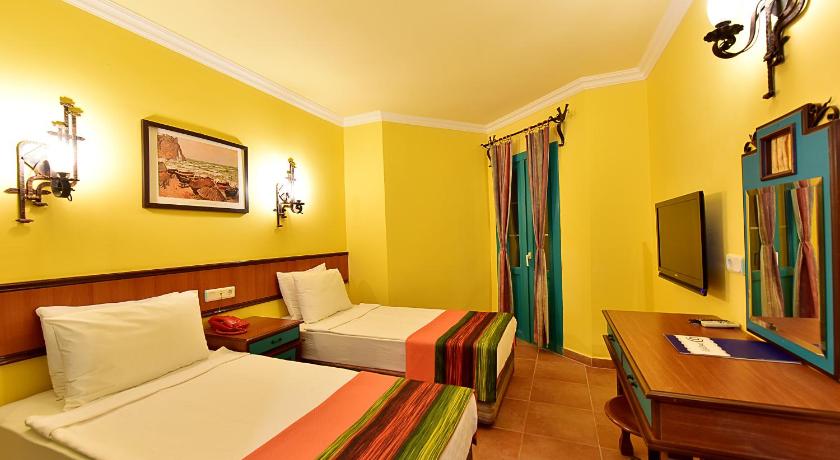 Image of Club Family Room 0