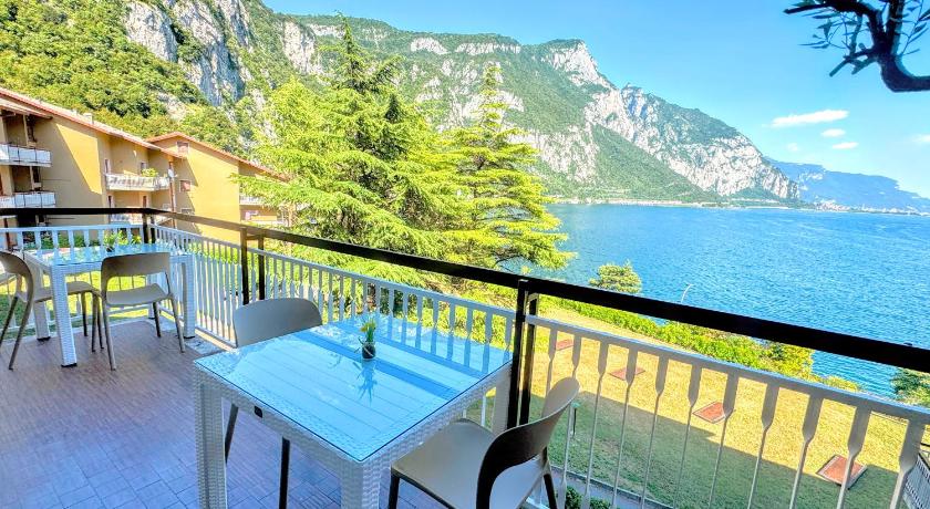 Grand View Como Lake Apartment 3