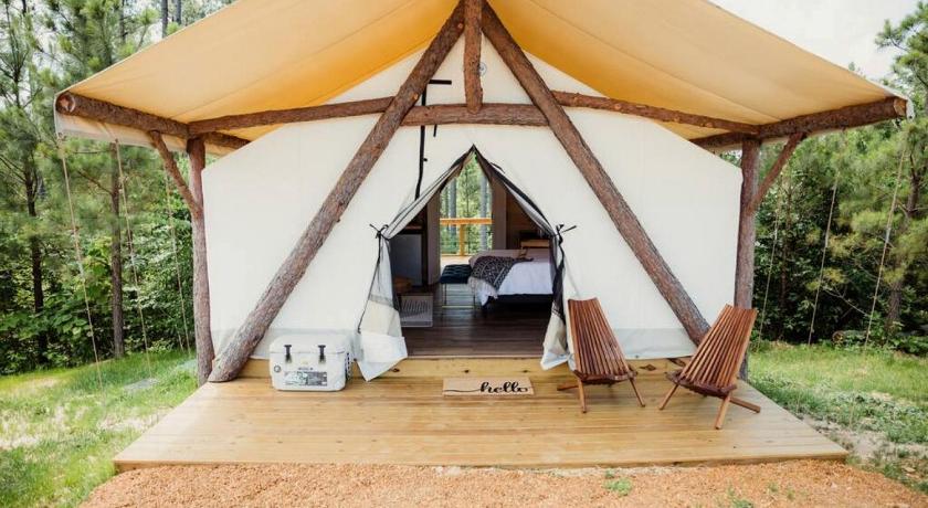 블루 스프링 (KY) Amazing Luxurious Safari Tent with Sauna and Bath in Kentucky 3성급 숙소 로비