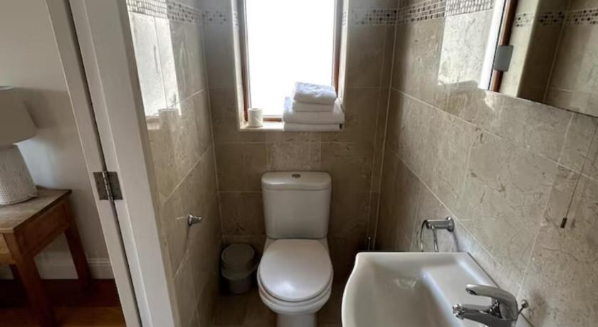 Image of One-Bedroom Apartment 6