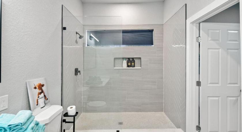 サンアントニオ Gorgeous 6BR Sleeps 18 w Hot Tub 4つ星 宿泊施設 スイート