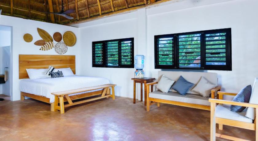 Image of Loft Suite with Sea View 6
