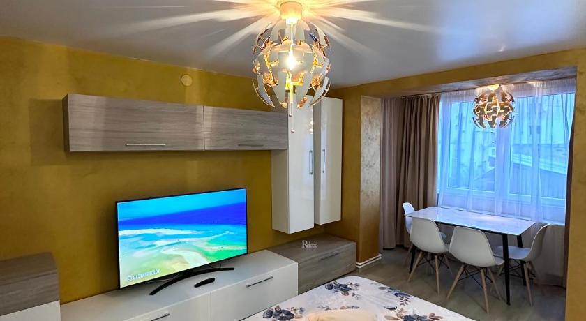 Gold Vibe Apartment
