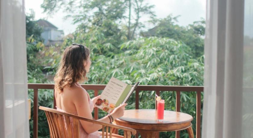 Adipana Bungalow-Balinese Room