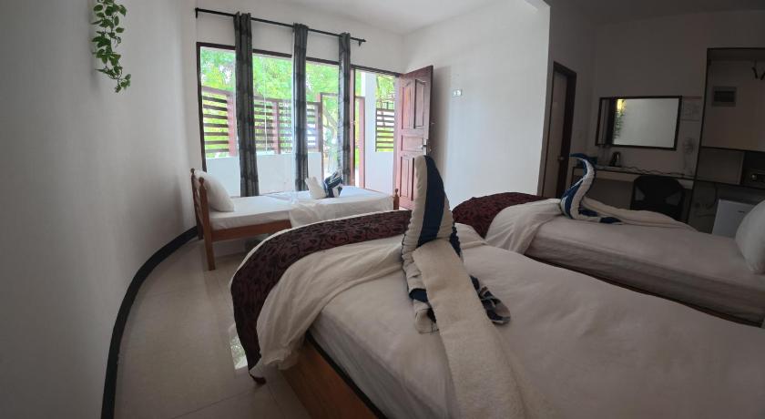 Image of Deluxe Family Room 5