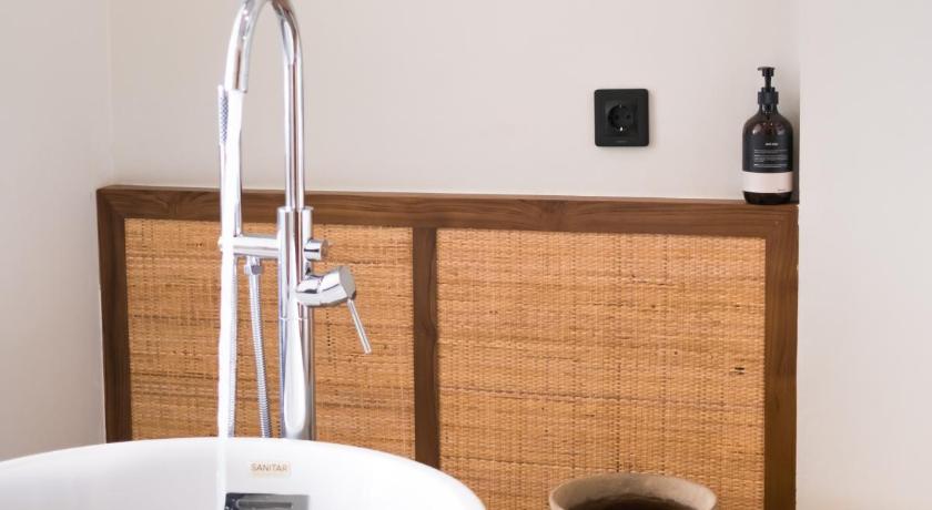 발리 El Lago Hotel 호텔 수영장