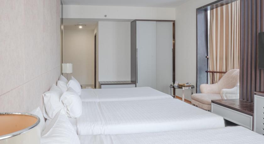 Image of Deluxe Double Room With Window 17