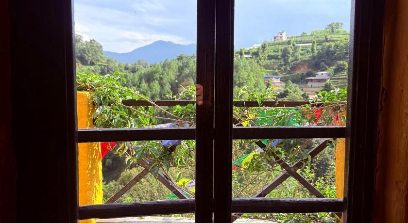 80s House — Kathmandu (6)