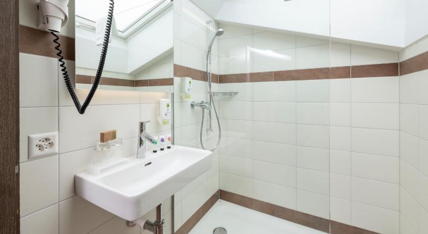 Image of Double Room Comfort Attic 2