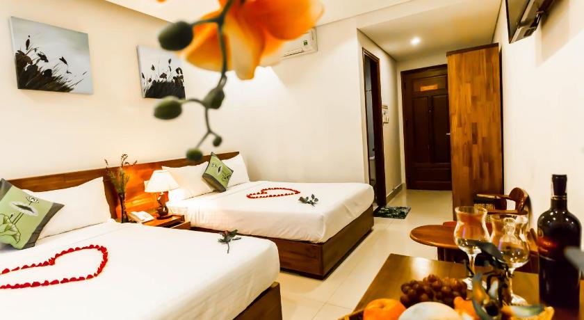 Image of Deluxe Family Room 7
