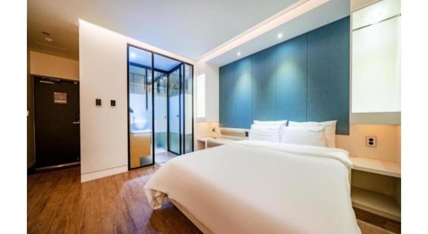 Busan Noel Business Hotel 3-Star Hotel pool