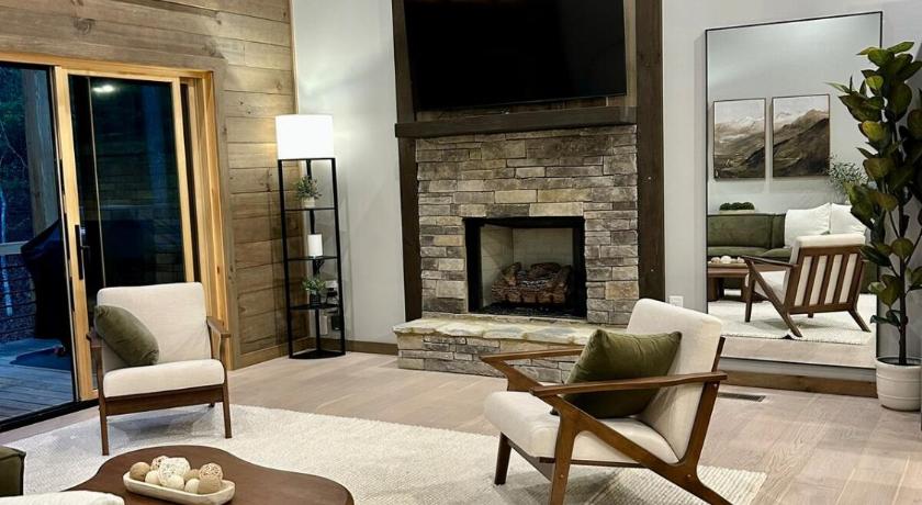 미네럴 블러프 Lux Blue Ridge Cabin, Hot tub, Swing, PingPong! 5성급 숙소 부대시설