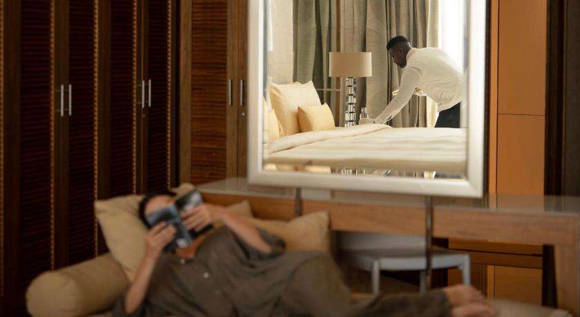 Image of Presidential Suite 8