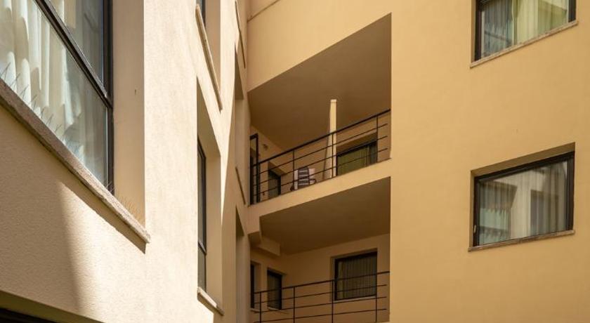 Image of Suite 7