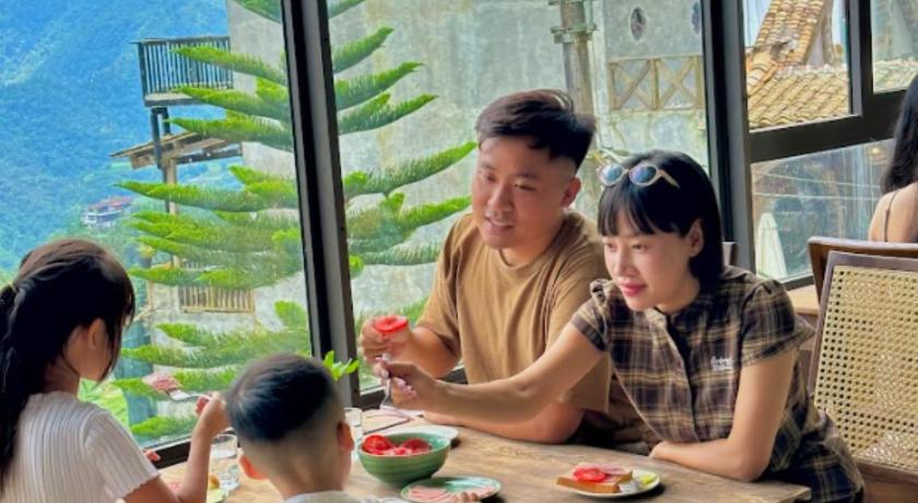 サパ Azalea Muong Hoa Sapa 3つ星 ホテル 眺望