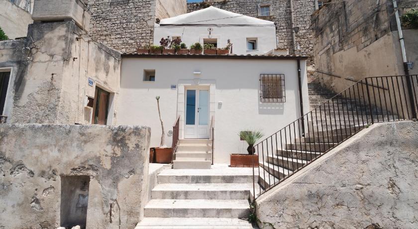 Casa Cucunci