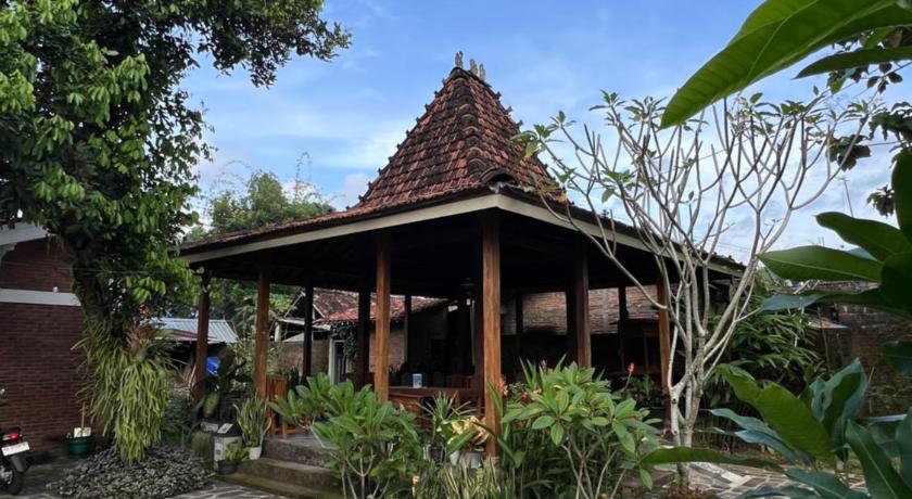Kumojoyo Homestay