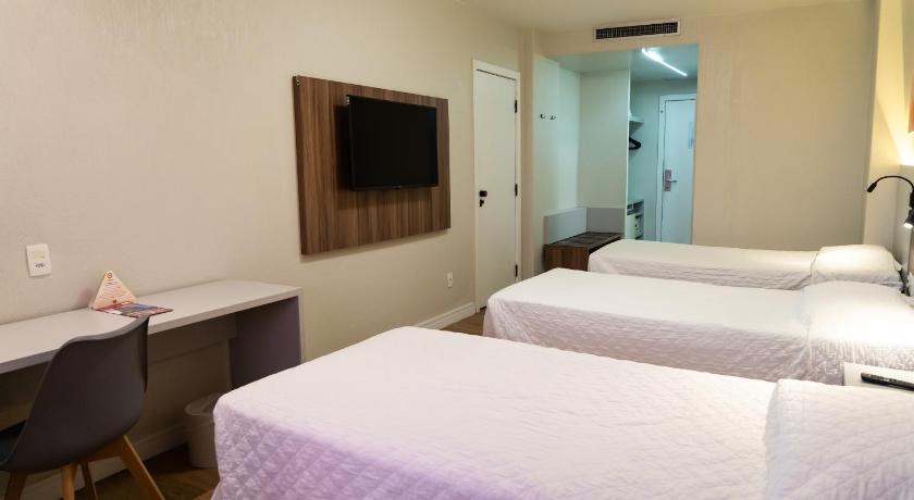 Image of Standard Triple Room 8