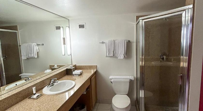 Image of Grand 1 Bedroom Suite King 2