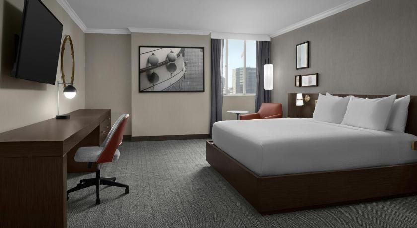Image of Allegro One-Bedroom King Suite with Sofa Bed 0