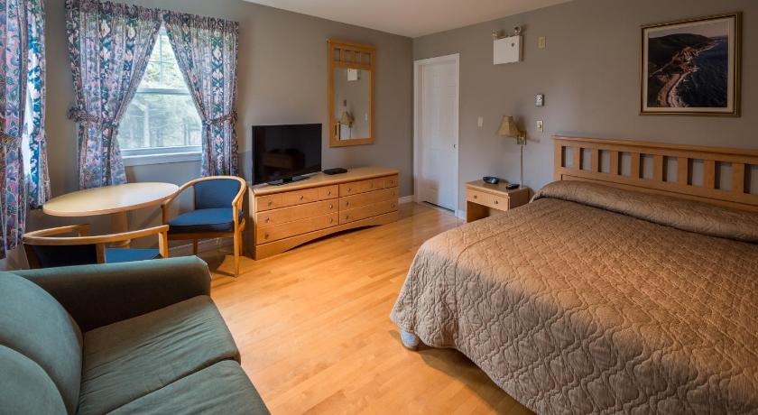 Auberge Doucet Inn photo