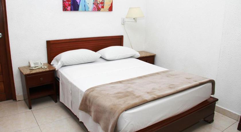 Hotel California Panama photo