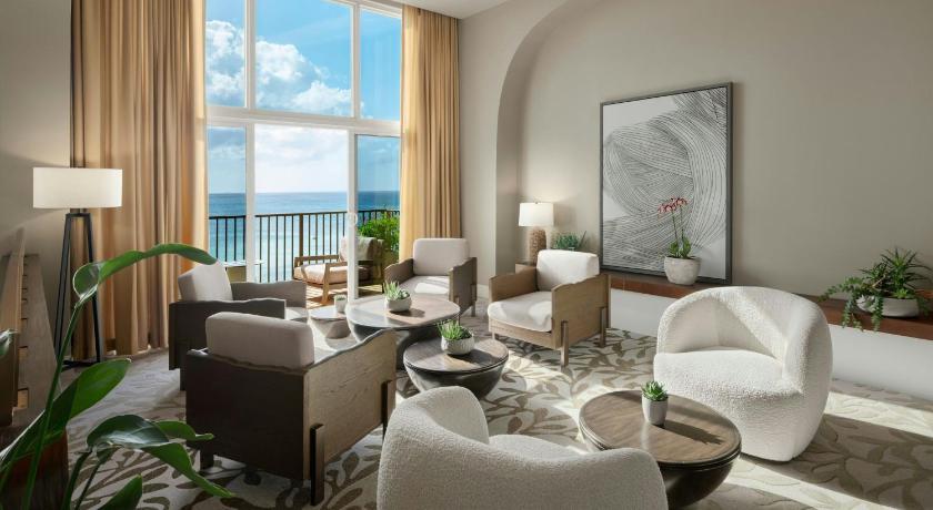 Image of Club Ocean View, Club lounge access, Guest room, 1 King, Sofa bed 5