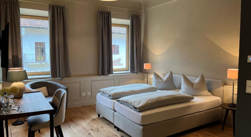 Bruckmühl Gasthof Großer Wirt Hotel suite