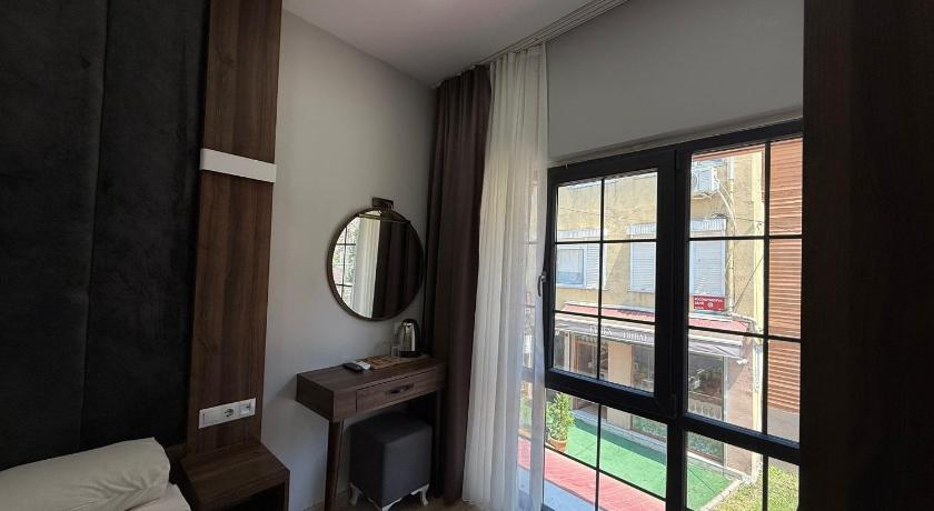 Han Suite Hotel - image 2