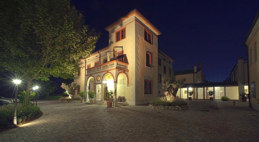 Villa dei Tigli 920 Liberty Resort