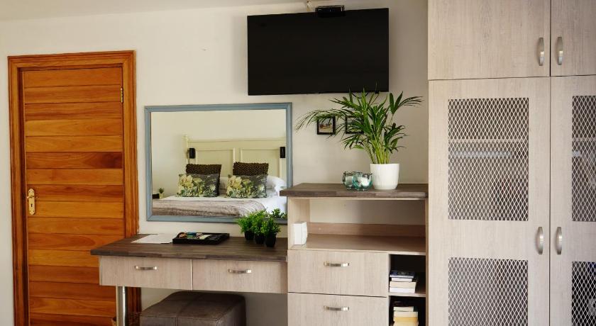 Image de Studio avec Balcon (Studio with Balcony) 14