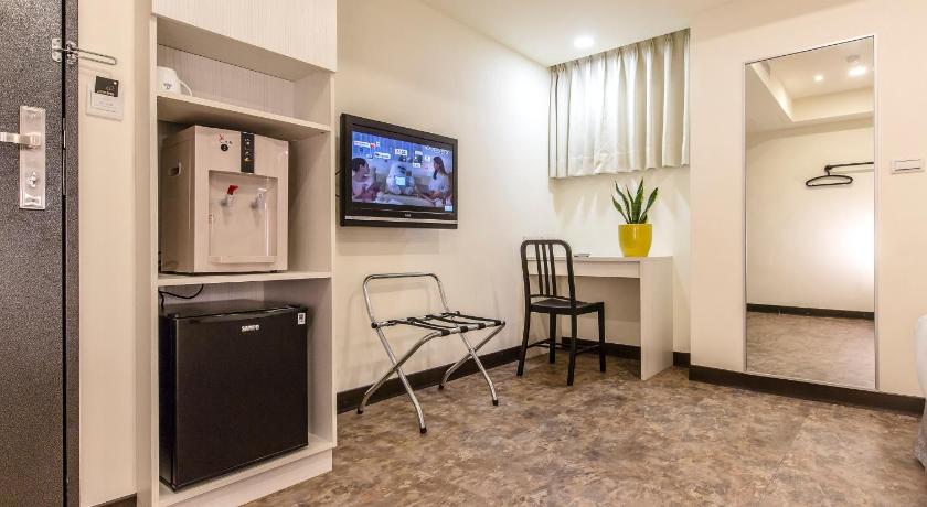 Image of Superior Twin Room 14