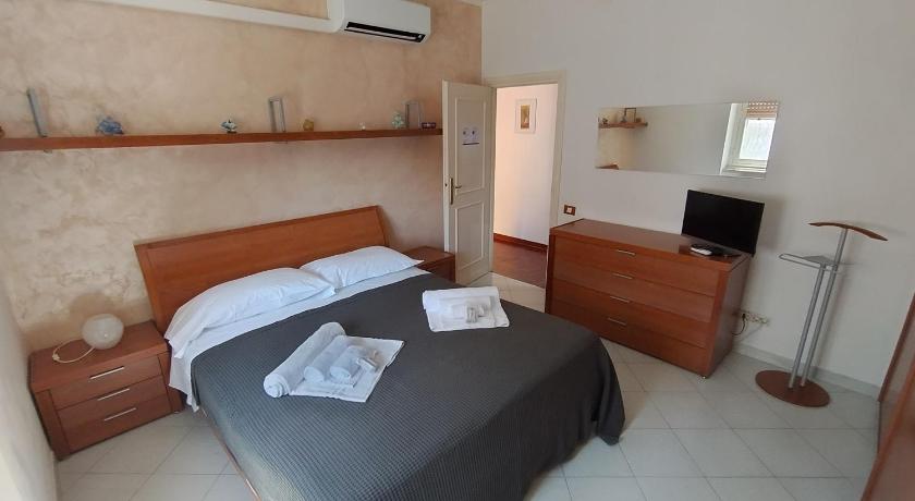 ローマ Saky's House 4つ星 シングルルーム スイート