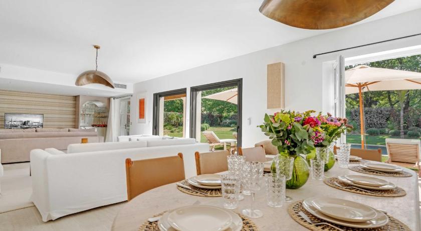 Exceptional villa- AC- 5BR-10P- Baie des Canebiers - image 44